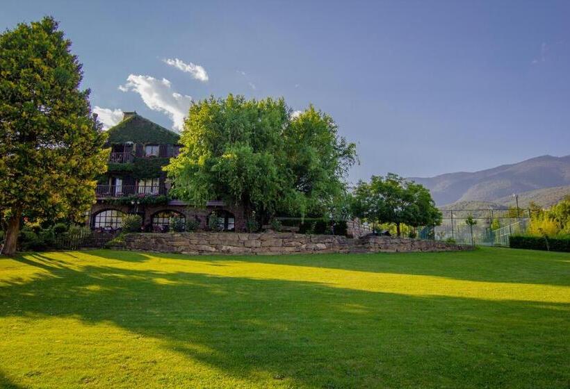 Отель Mas d'en Roqueta