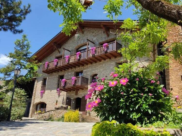 Отель Mas d'en Roqueta