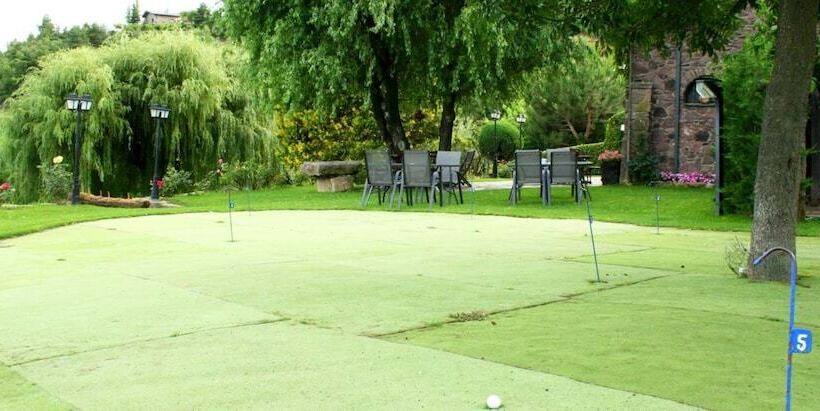 Отель Mas d'en Roqueta