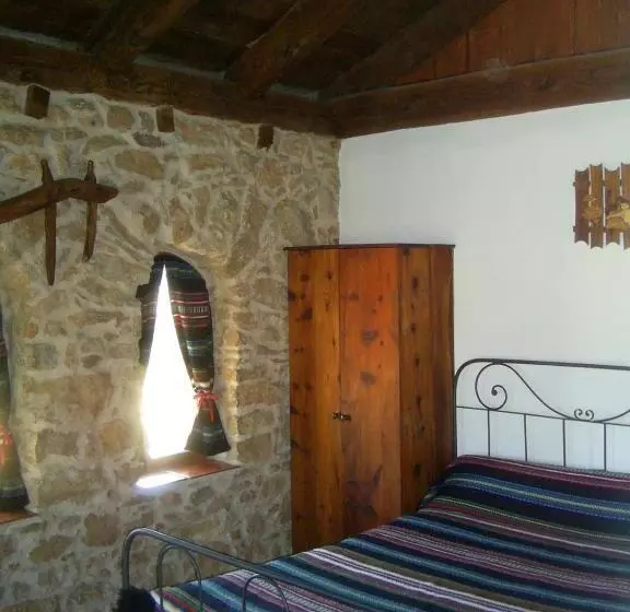 هتل Masia Del Aragones