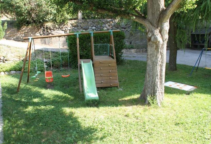 Отель Mesón De Salinas