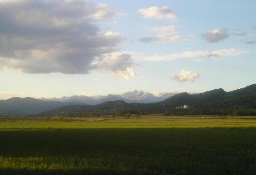 Отель Mesón De Salinas