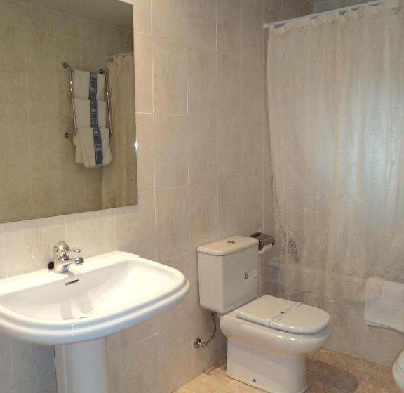 Отель Mesón De Salinas