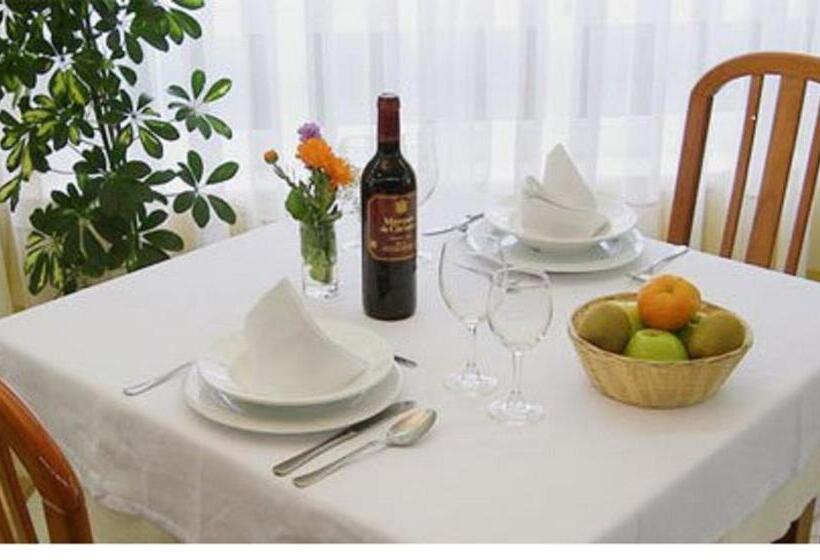 בית מלון כפרי Restaurante El Fornon