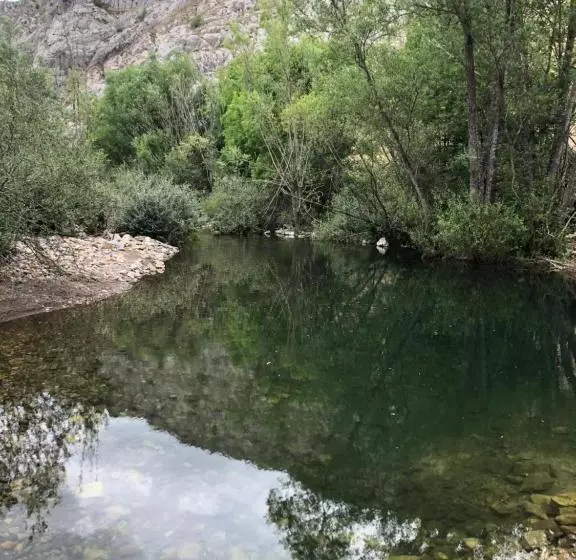 هتل Rural Los Arguellos