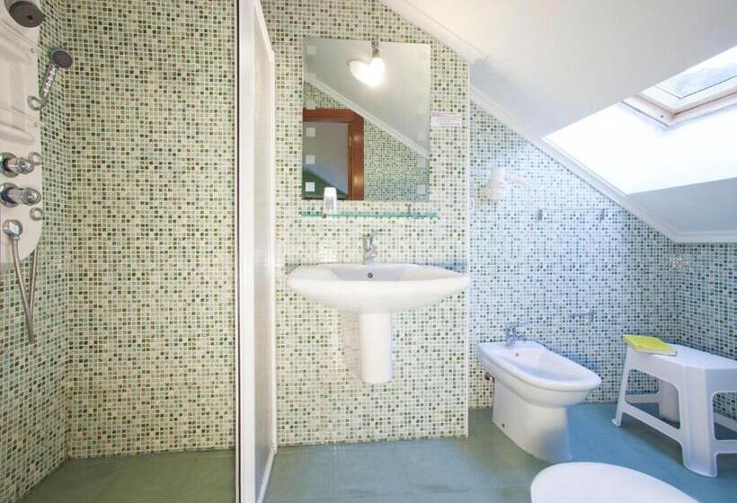 ホテル Xabu Hostel