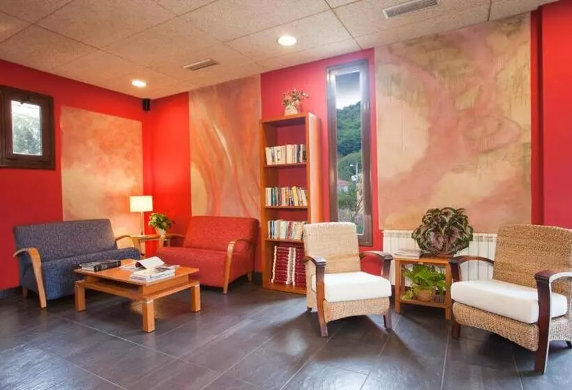 هتل Xabu Hostel
