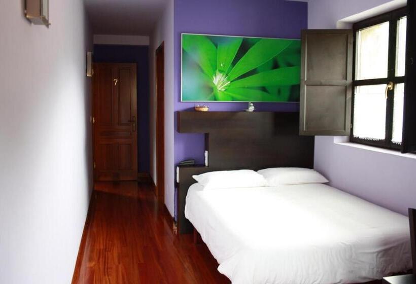 ホテル Xabu Hostel