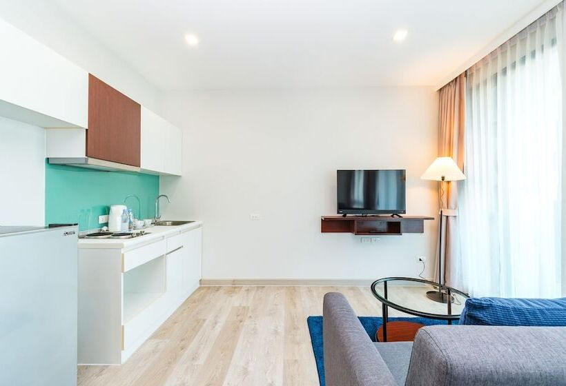 Отель Wyndham Royal Lee Phuket