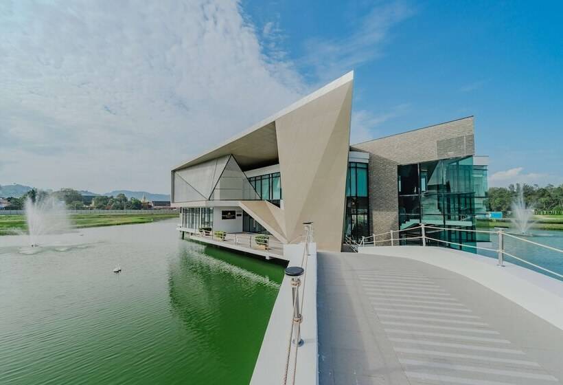 Отель Wyndham Royal Lee Phuket