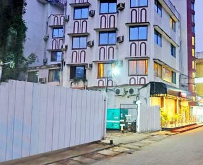 בית מלון כפרי Anurag