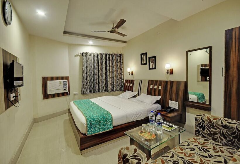 בית מלון כפרי Anurag