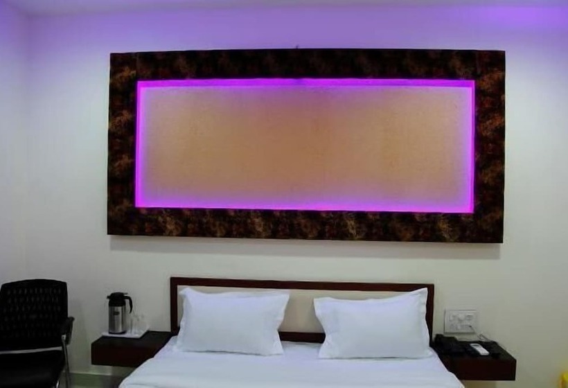 Отель Durga Silverline