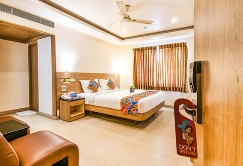 Fabhotel Prime Royal Castle Nr Coimbatore North Railway Station