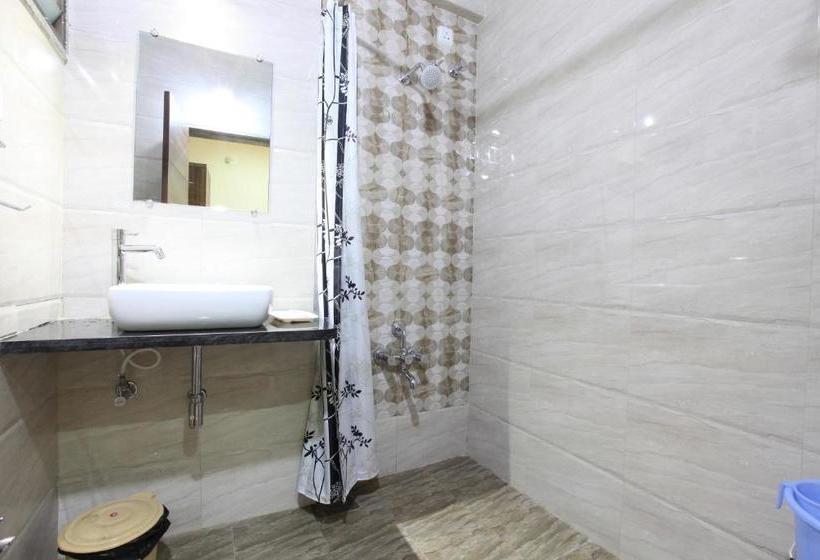 هتل Galaxy Inn Ahmedabad