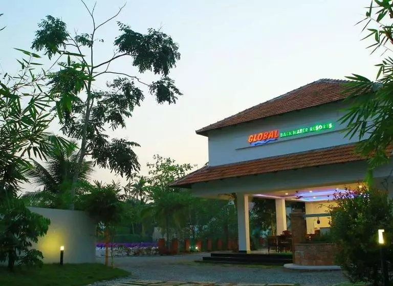 ホテル Global Backwater Resort