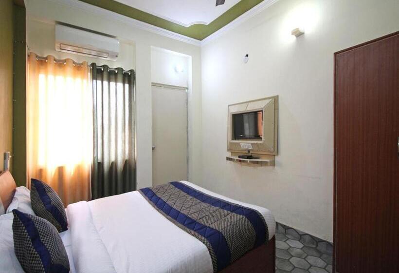 Hotel North Star Residency