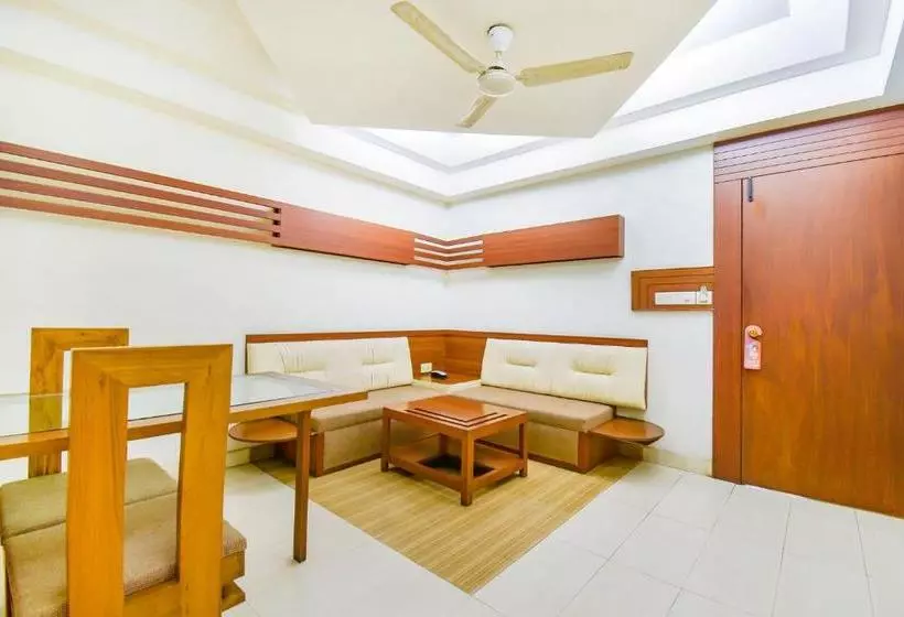 ホテル Fab Prestige Princess