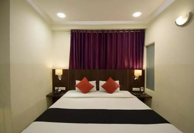 Fabhotel Radiant Star Lalkothi