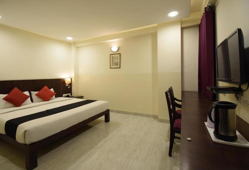 Fabhotel Radiant Star Lalkothi