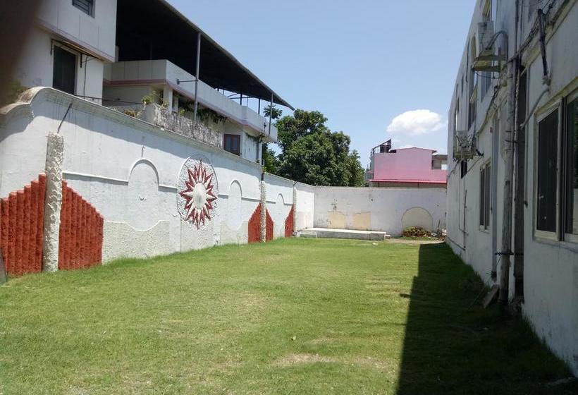 Отель Shubham Dehradun