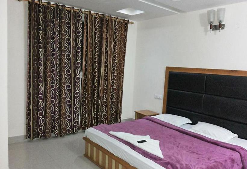 Отель Shubham Dehradun