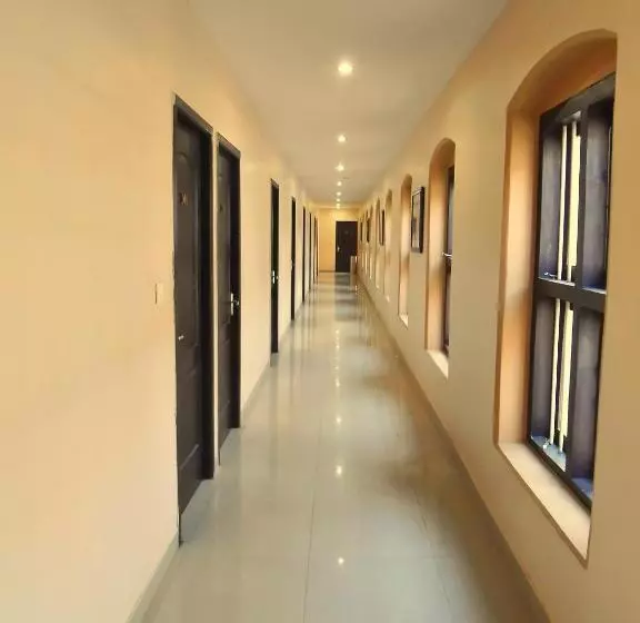 هتل Sri Arulmuthu Residency
