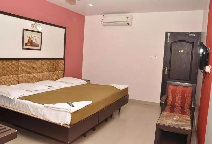 هتل Sri Arulmuthu Residency