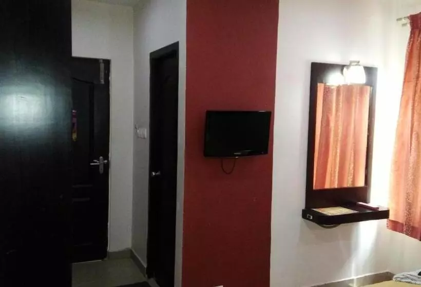 هتل Sri Arulmuthu Residency