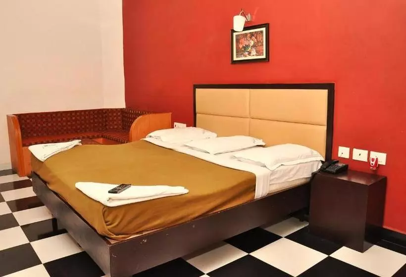 هتل Sri Arulmuthu Residency
