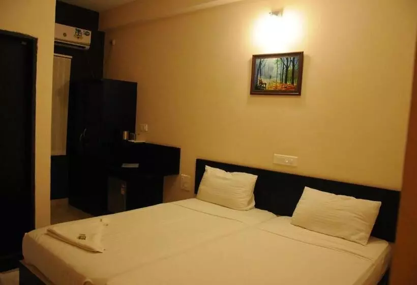 ホテル Sri Krishna Residency