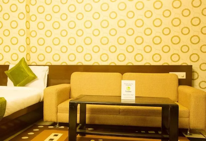 ホテル Treebo Stay Inn International