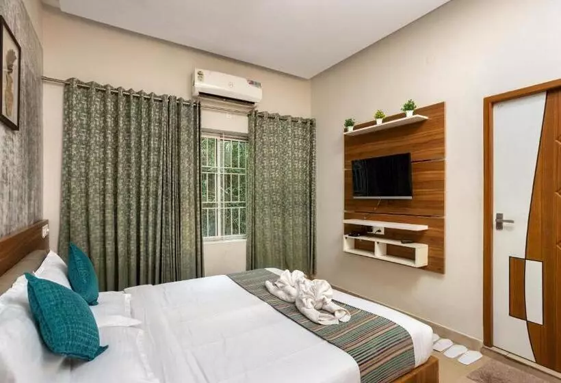 Nexstay Lakkidi Village Resort