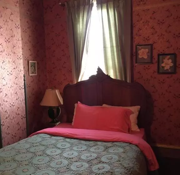 ベッドアンドブレックファースト Nicki Lee Mansion