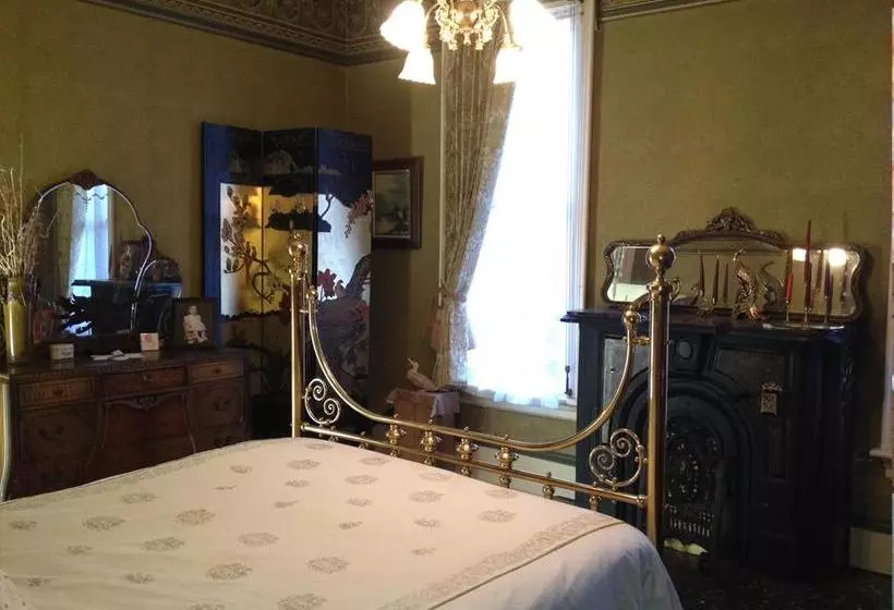 ベッドアンドブレックファースト Nicki Lee Mansion