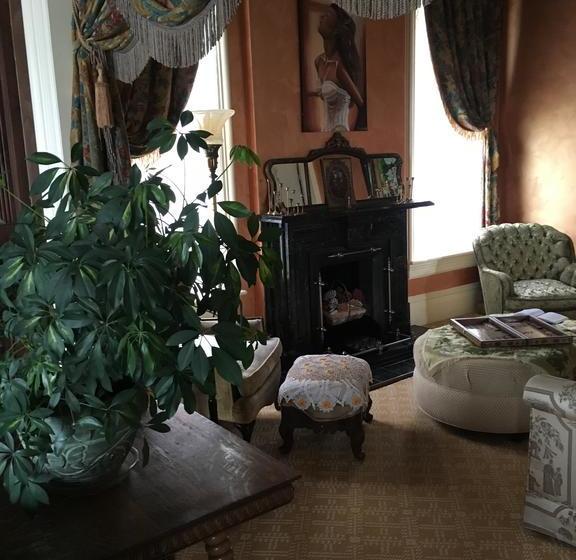 ベッドアンドブレックファースト Nicki Lee Mansion