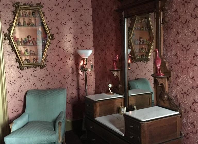 ベッドアンドブレックファースト Nicki Lee Mansion