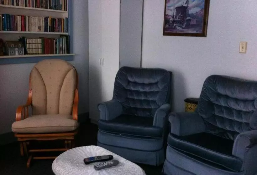 تختخواب و صبحانه Pullman House Inn