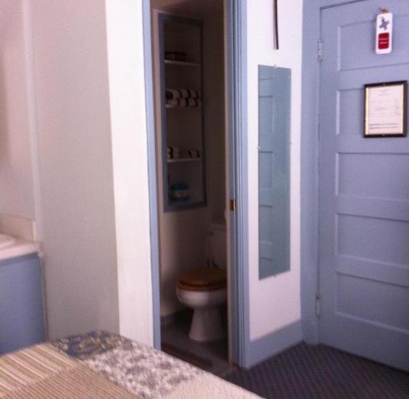 مبيت وإفطار Pullman House Inn