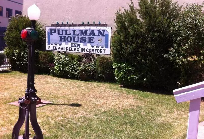 تختخواب و صبحانه Pullman House Inn