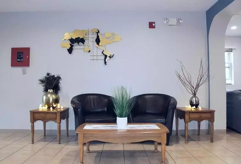 Hotelli Amerivu Inn And Suites