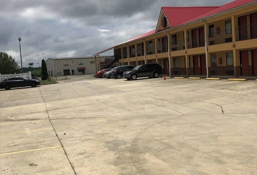 בית מלון כפרי Clairmont Inn