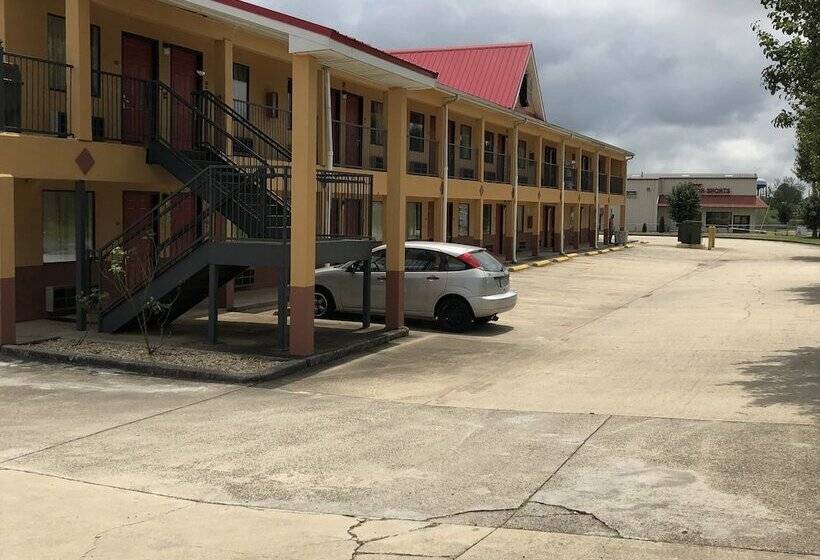 בית מלון כפרי Clairmont Inn