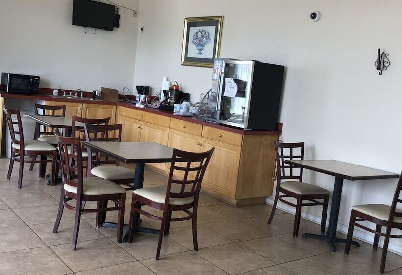 בית מלון כפרי Clairmont Inn