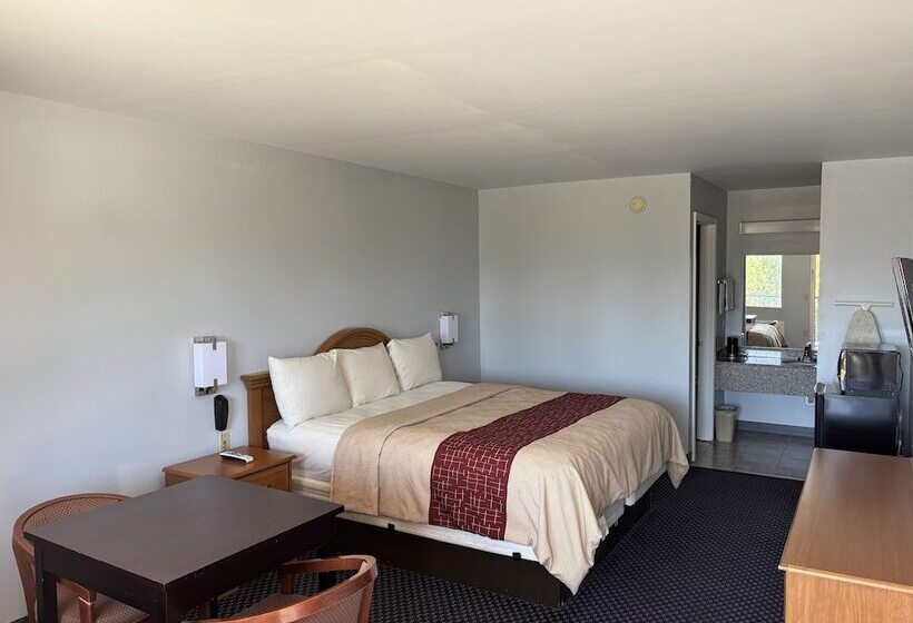 בית מלון כפרי Clairmont Inn