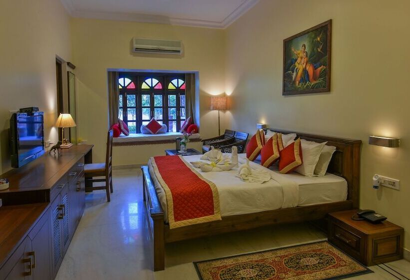 Garh Govind Hotel & Resort