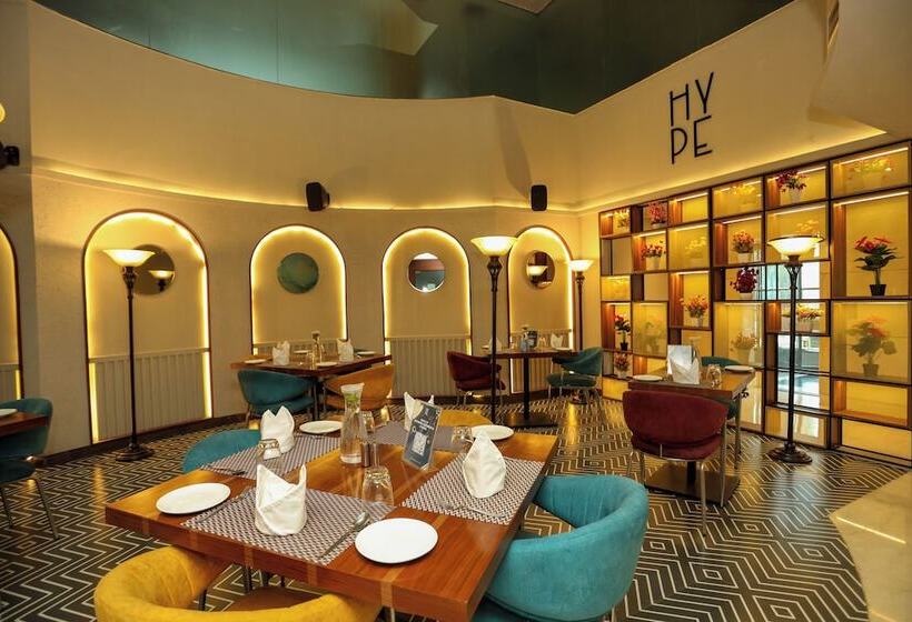 בית מלון כפרי Hyphen Business