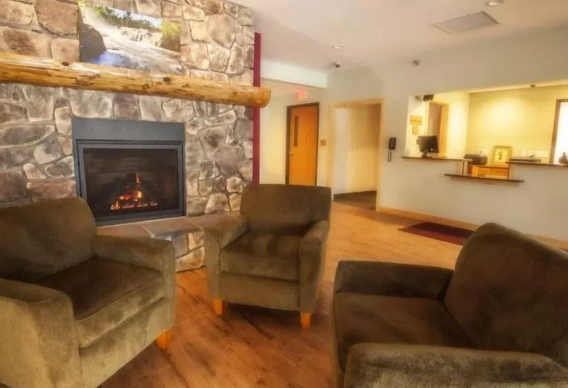 ホテル Junction Inn Suites & Conference Center