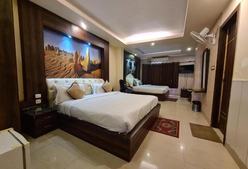 호텔 Rajpur Heights