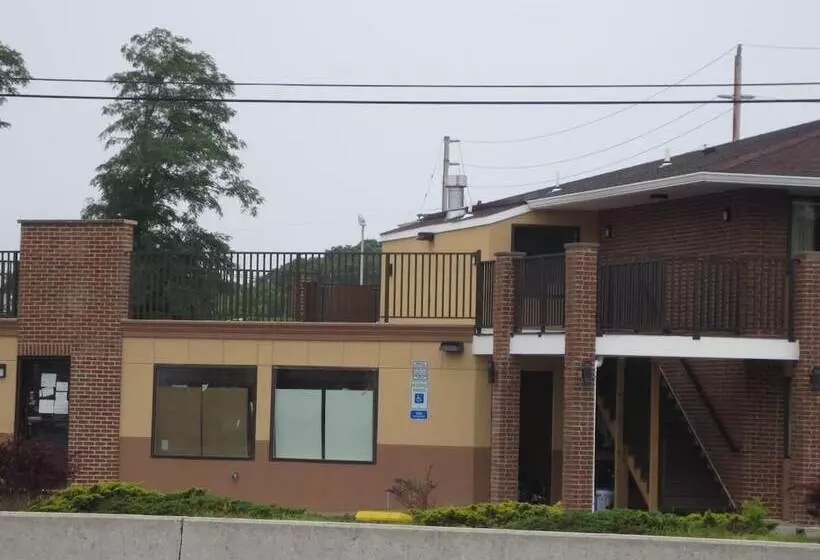 Motelli Brick Motor Inn